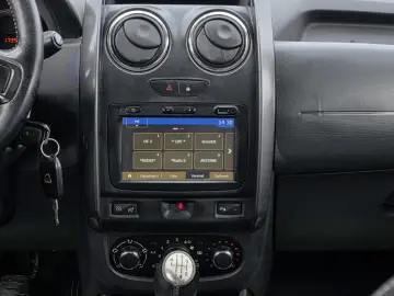 DACIA DUSTER 2016 4X4