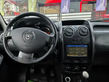 DACIA DUSTER 2016 4X4