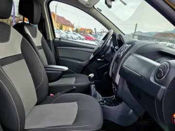 DACIA DUSTER 2016 4X4