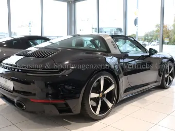 PORSCHE 992 911 Targa 4S Heritage Pepita SportDesign 1HD