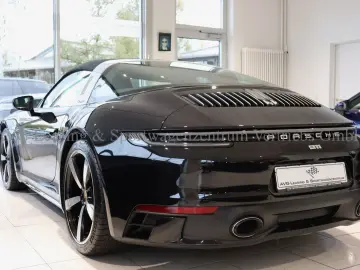 PORSCHE 992 911 Targa 4S Heritage Pepita SportDesign 1HD
