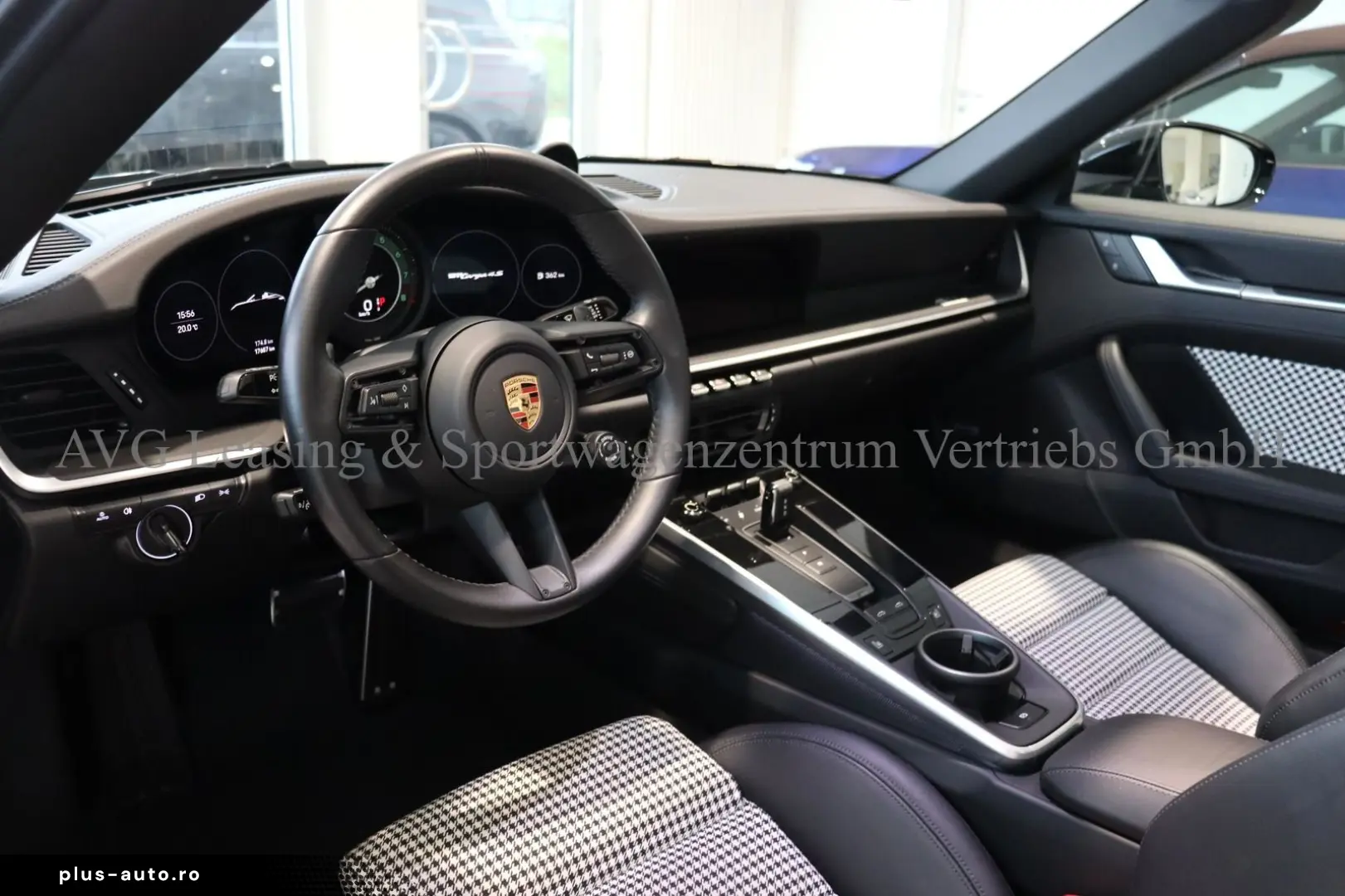 PORSCHE 992 911 Targa 4S Heritage Pepita SportDesign 1HD