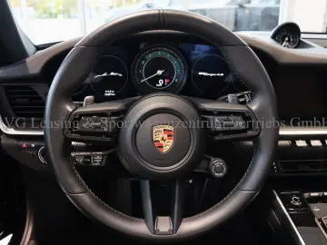 PORSCHE 992 911 Targa 4S Heritage Pepita SportDesign 1HD