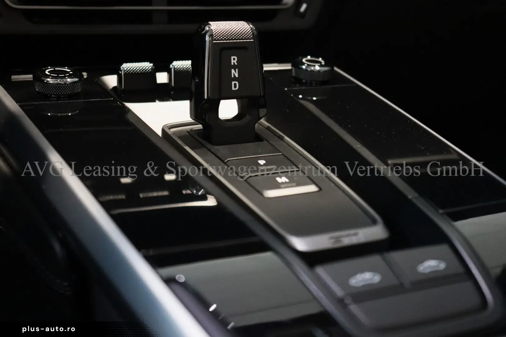 PORSCHE 992 911 Targa 4S Heritage Pepita SportDesign 1HD