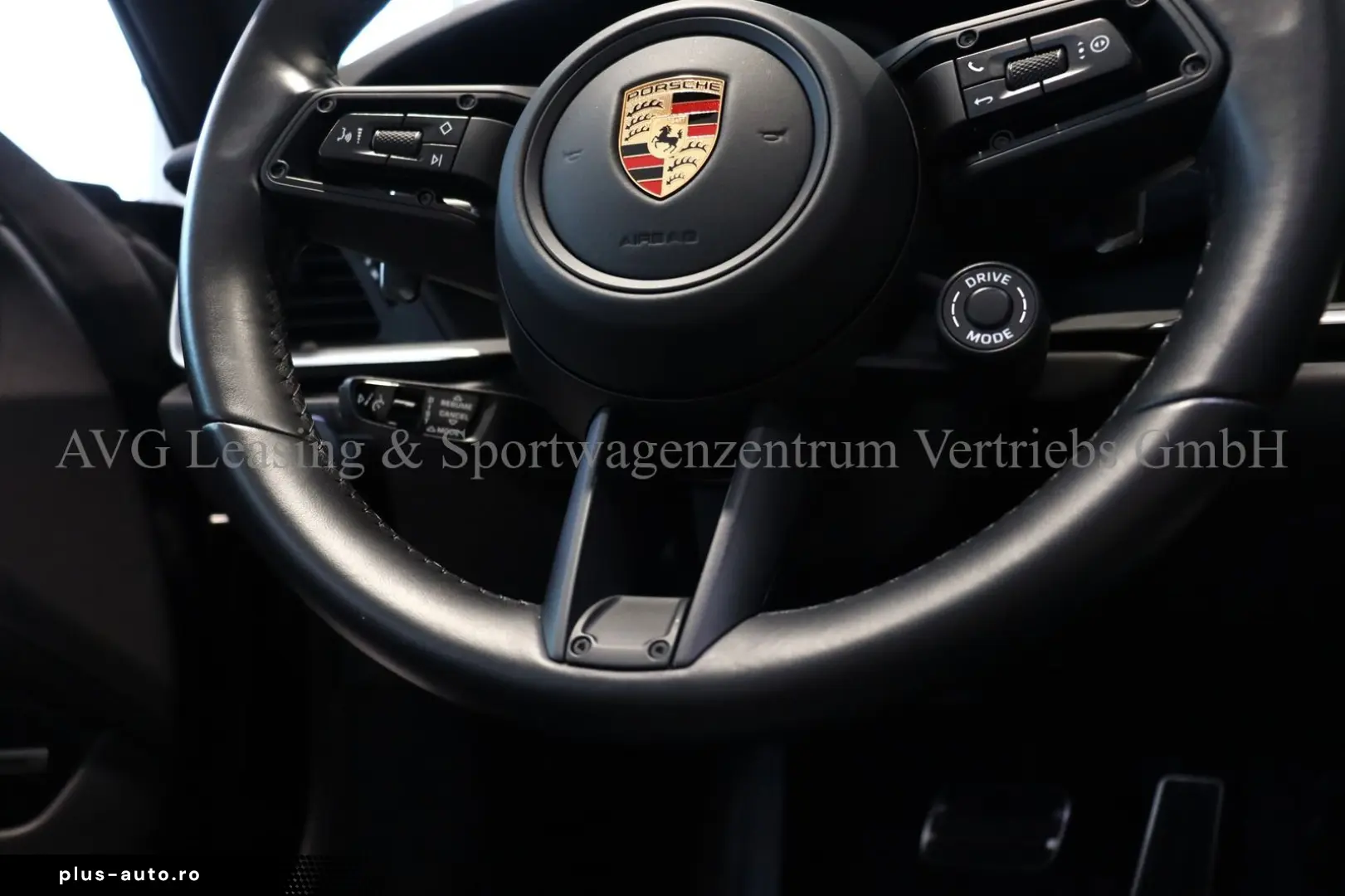 PORSCHE 992 911 Targa 4S Heritage Pepita SportDesign 1HD