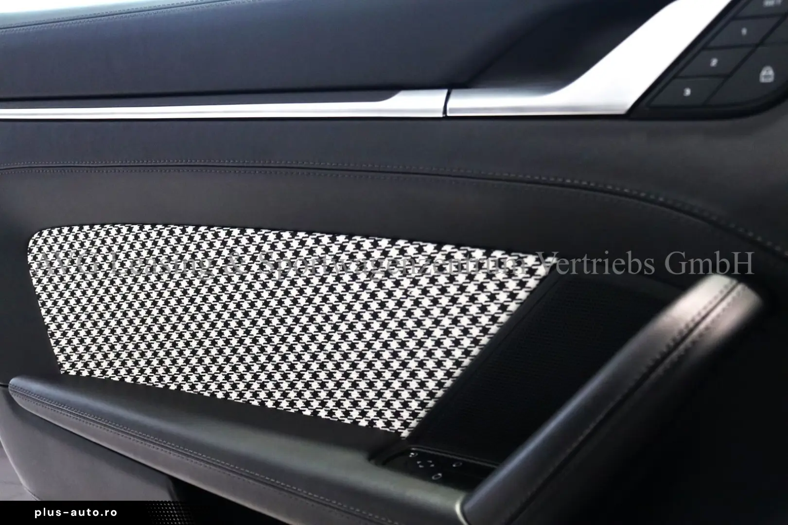 PORSCHE 992 911 Targa 4S Heritage Pepita SportDesign 1HD