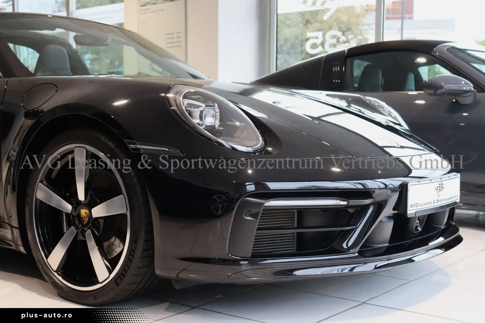 PORSCHE 992 911 Targa 4S Heritage Pepita SportDesign 1HD