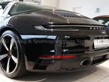 PORSCHE 992 911 Targa 4S Heritage Pepita SportDesign 1HD