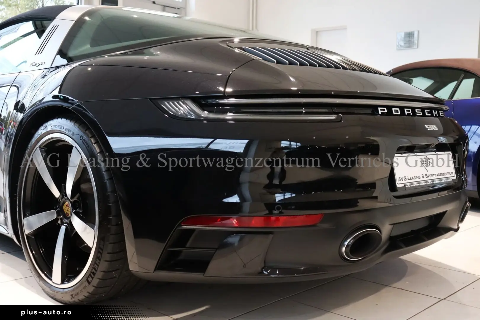 PORSCHE 992 911 Targa 4S Heritage Pepita SportDesign 1HD