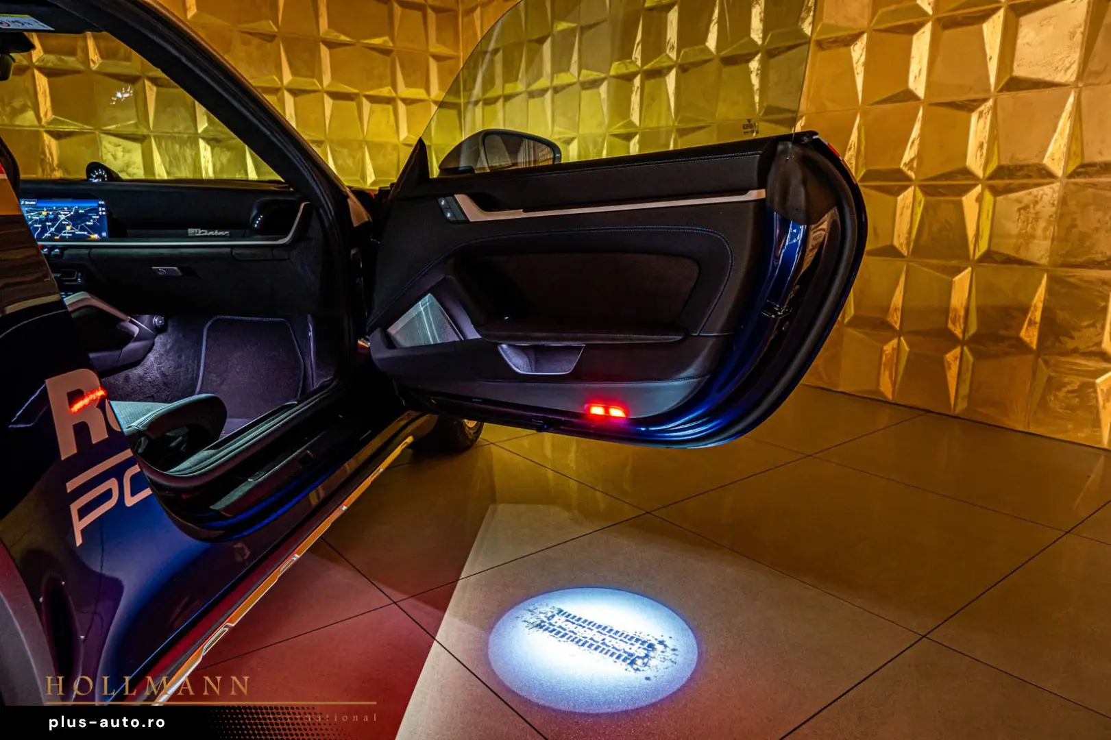 PORSCHE 911 DAKAR   RALLYE DESIGN PACKAGE   ROOF RACK