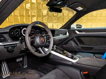 PORSCHE 911 DAKAR   RALLYE DESIGN PACKAGE   ROOF RACK