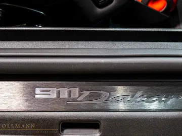 PORSCHE 911 DAKAR   RALLYE DESIGN PACKAGE   ROOF RACK