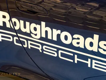 PORSCHE 911 DAKAR   RALLYE DESIGN PACKAGE   ROOF RACK