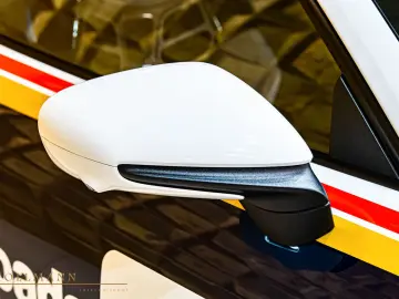 PORSCHE 911 DAKAR   RALLYE DESIGN PACKAGE   ROOF RACK