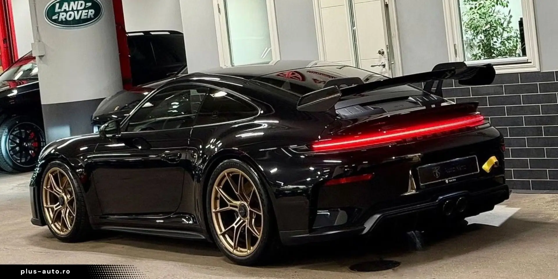 PORSCHE 992 GT3 CARBON WEISSACH