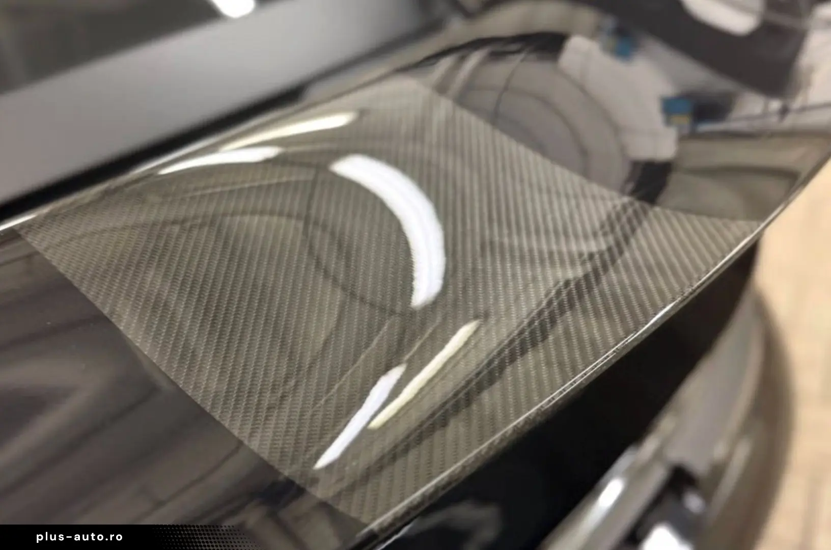 PORSCHE 992 GT3 CARBON WEISSACH