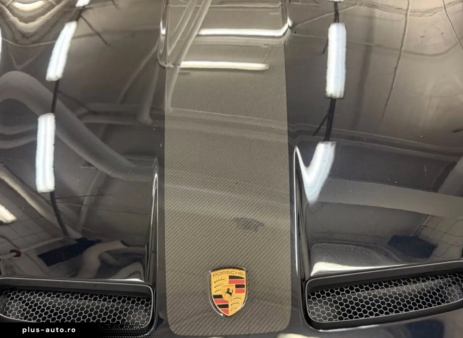 PORSCHE 992 GT3 CARBON WEISSACH