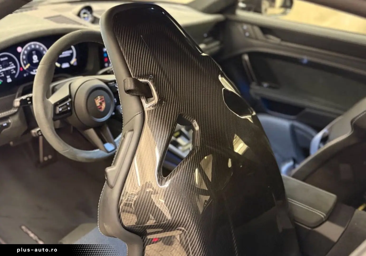 PORSCHE 992 GT3 CARBON WEISSACH