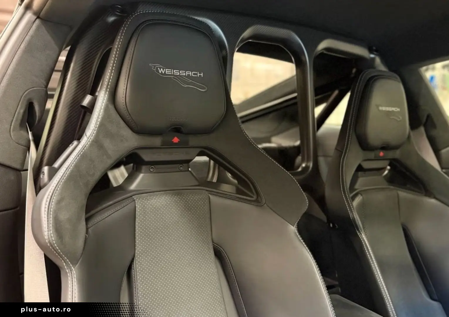 PORSCHE 992 GT3 CARBON WEISSACH