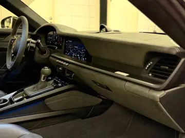 PORSCHE 992 GT3 CARBON WEISSACH