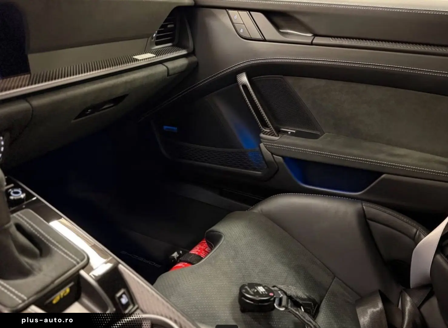 PORSCHE 992 GT3 CARBON WEISSACH