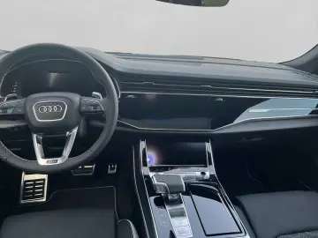 AUDI RSQ8 441 KW MATRIX STANDH AHK PANO B&O