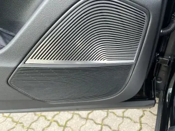 AUDI RSQ8 441 KW MATRIX STANDH AHK PANO B&O