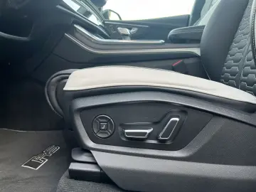AUDI RSQ8 441 KW MATRIX STANDH AHK PANO B&O