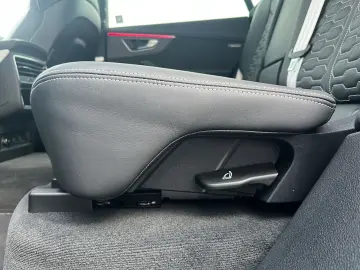 AUDI RSQ8 441 KW MATRIX STANDH AHK PANO B&O