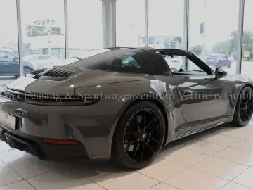 PORSCHE 992 911 Targa 4 GTS MY2025 T-Hybrid DT 9xLEDER
