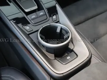 PORSCHE 992 911 Targa 4 GTS MY2025 T-Hybrid DT 9xLEDER