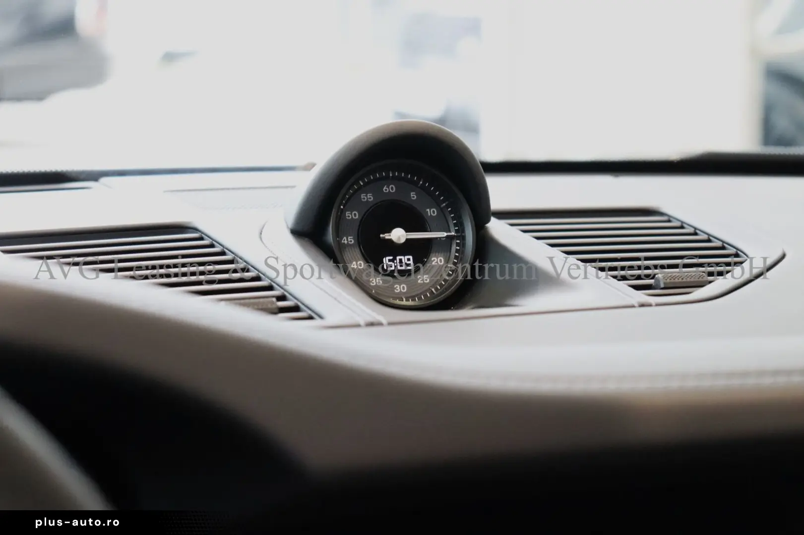 PORSCHE 992 911 Targa 4 GTS MY2025 T-Hybrid DT 9xLEDER