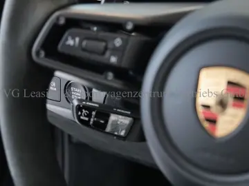 PORSCHE 992 911 Targa 4 GTS MY2025 T-Hybrid DT 9xLEDER
