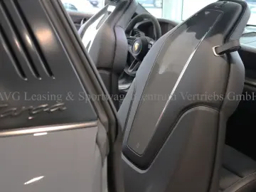 PORSCHE 992 911 Targa 4 GTS MY2025 T-Hybrid DT 9xLEDER