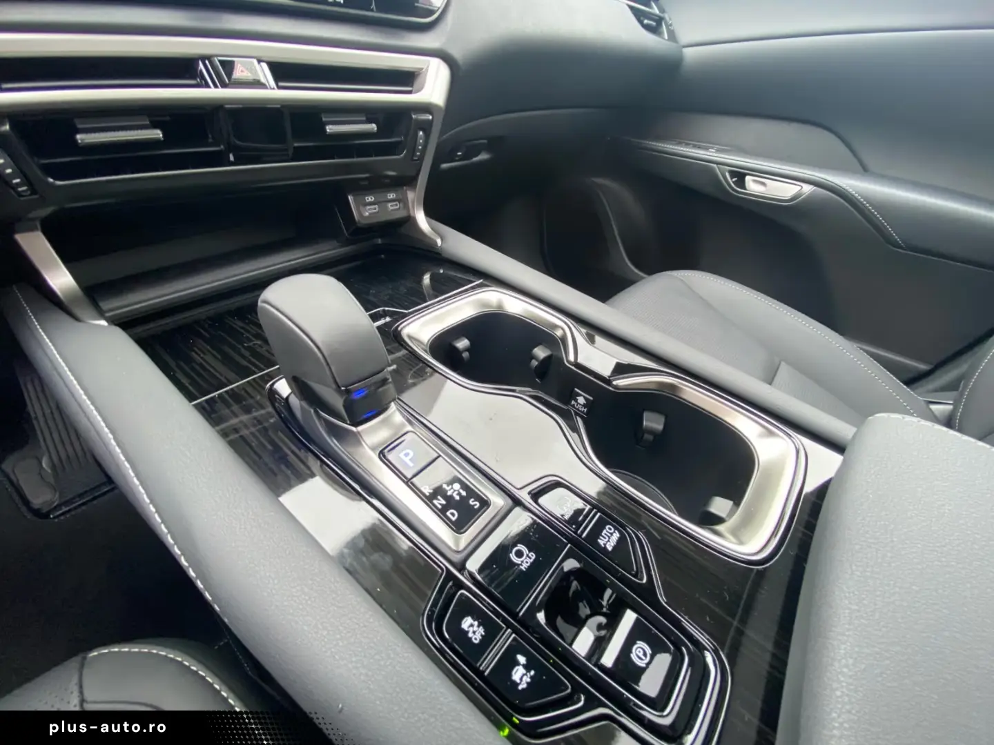 Lexus RX 450h   2 5 l E-CVT  4x4 Plug-in F SPORT