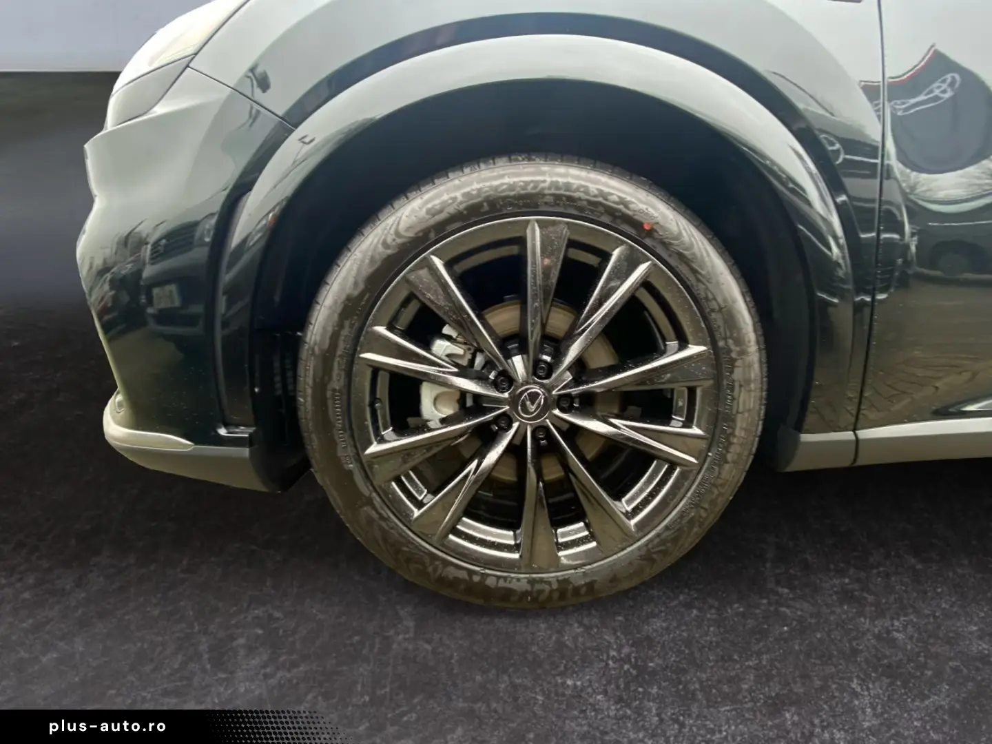 Lexus RX 450h   2 5 l E-CVT  4x4 Plug-in F SPORT