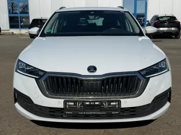 SKODA Octavia Ambition iV 1.4 TSI