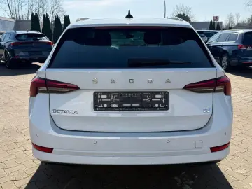 SKODA Octavia Ambition iV 1.4 TSI