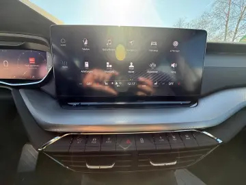 SKODA Octavia Ambition iV 1.4 TSI