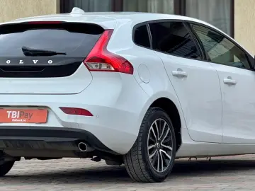 Volvo V40 D2 Linje You!