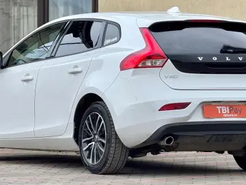 Volvo V40 D2 Linje You!