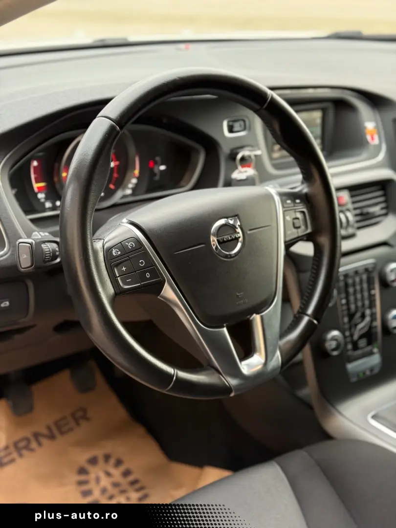 Volvo V40 D2 Linje You!