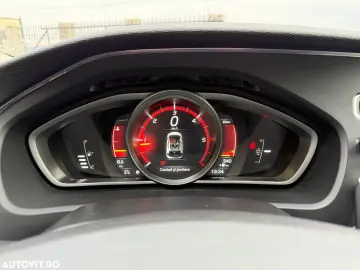 Volvo V40 D2 Linje You!