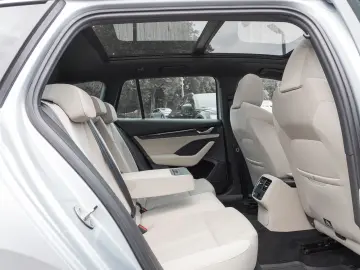 SKODA Octavia Combi 1.4 TSI iV