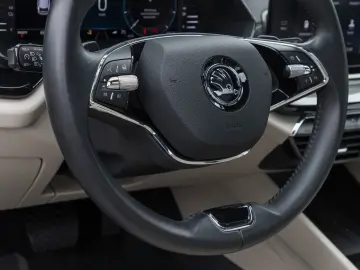 SKODA Octavia Combi 1.4 TSI iV