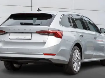 SKODA Octavia Combi 1.4 TSI iV