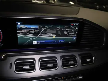 Mercedes-Benz GLE 450 d 4M AMG DIST MEMORY PANO AIRMATIC AHK