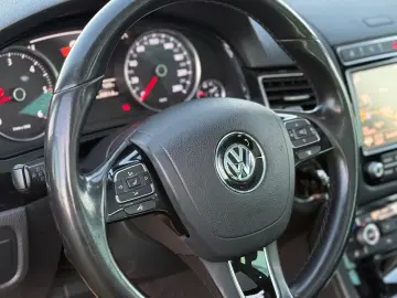 Volkswagen Touareg 3.0 V6 TDI SCR