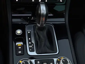 Volkswagen Touareg 3.0 V6 TDI SCR