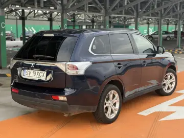 Mitsubishi Outlander 7 locuri 2015 NAVI DIESEL GARANTIE